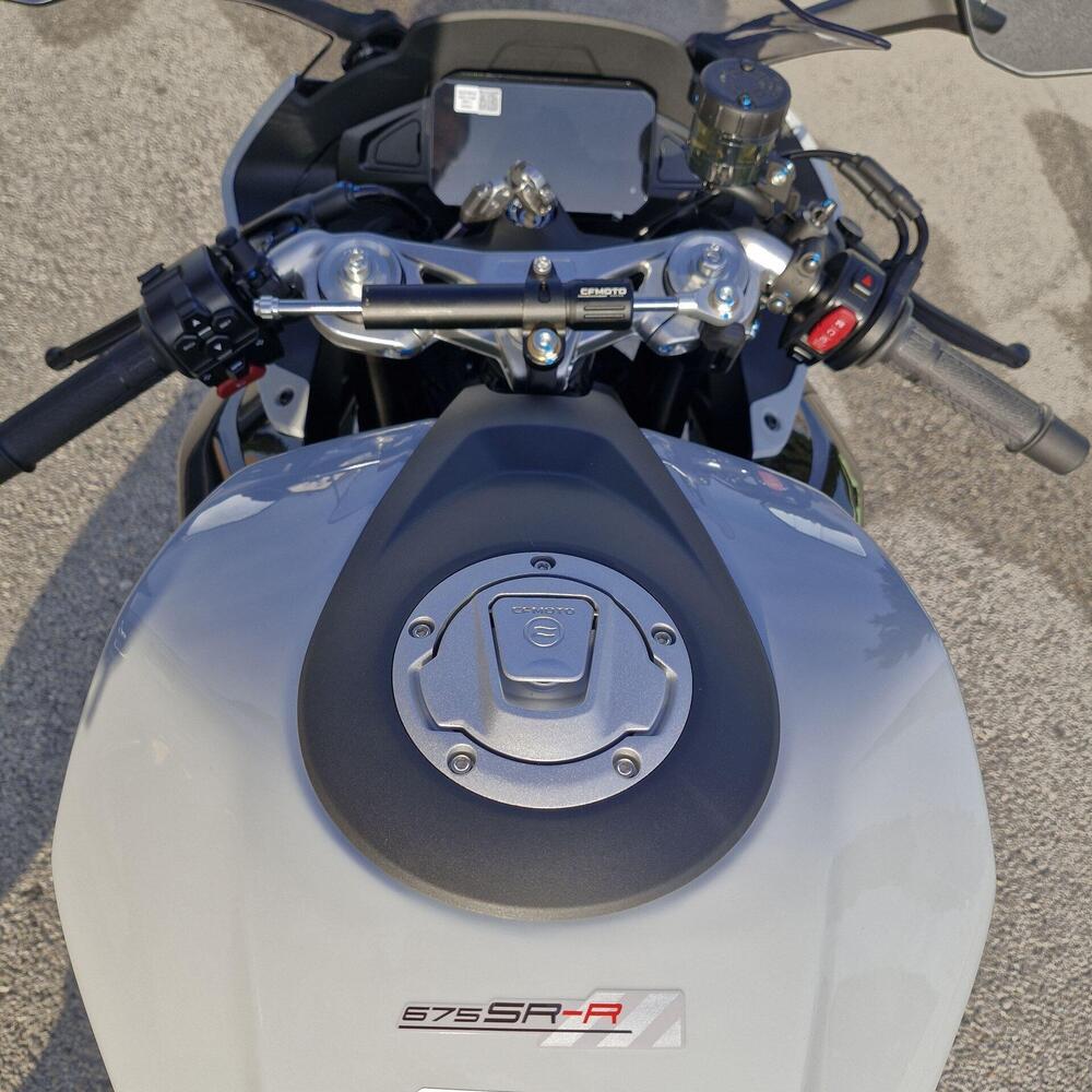 CFMOTO 675SR-R (2025 - 26) (9)