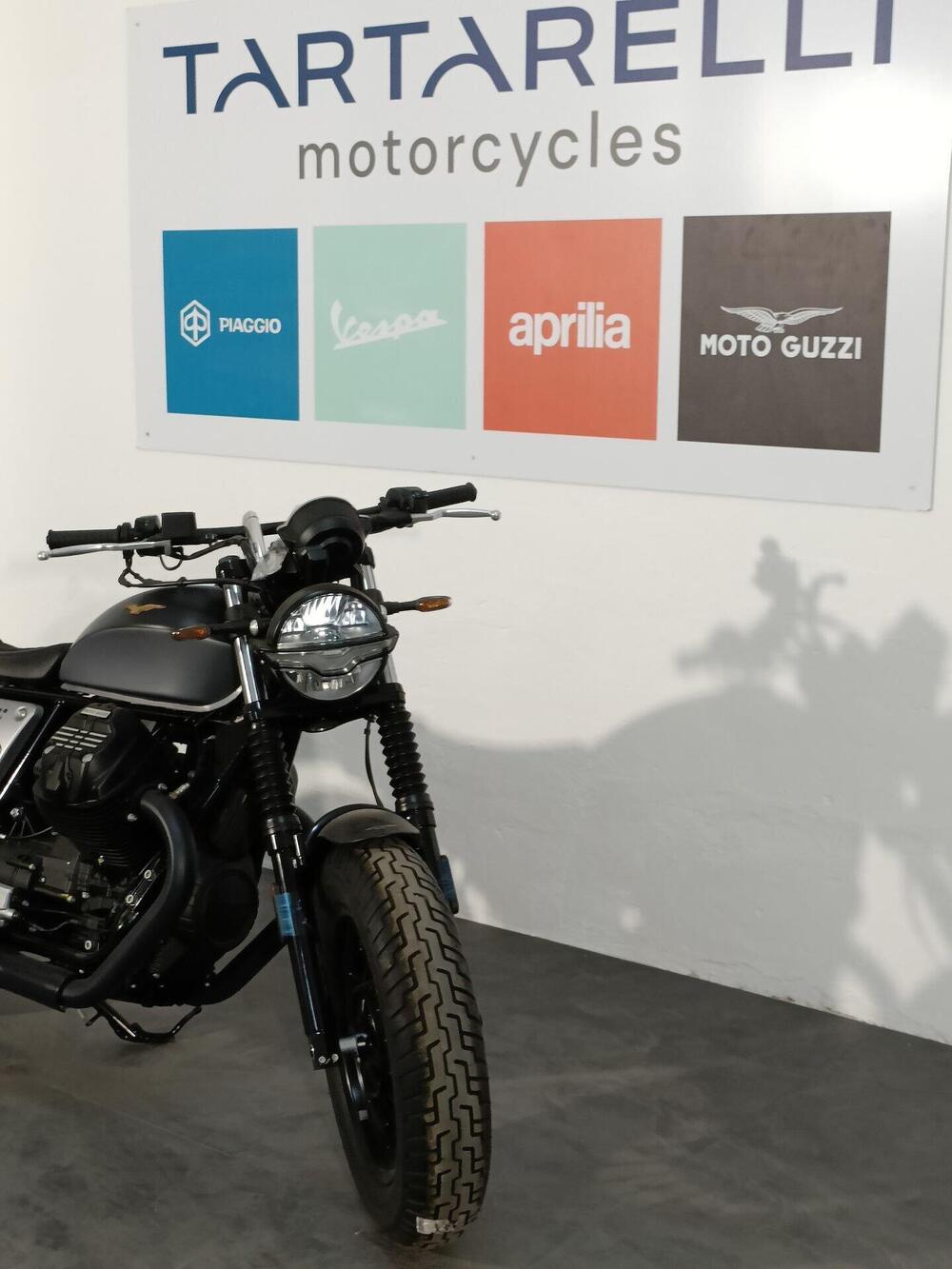 Moto Guzzi V9 Bobber Special Edition (2023 - 25) (8)