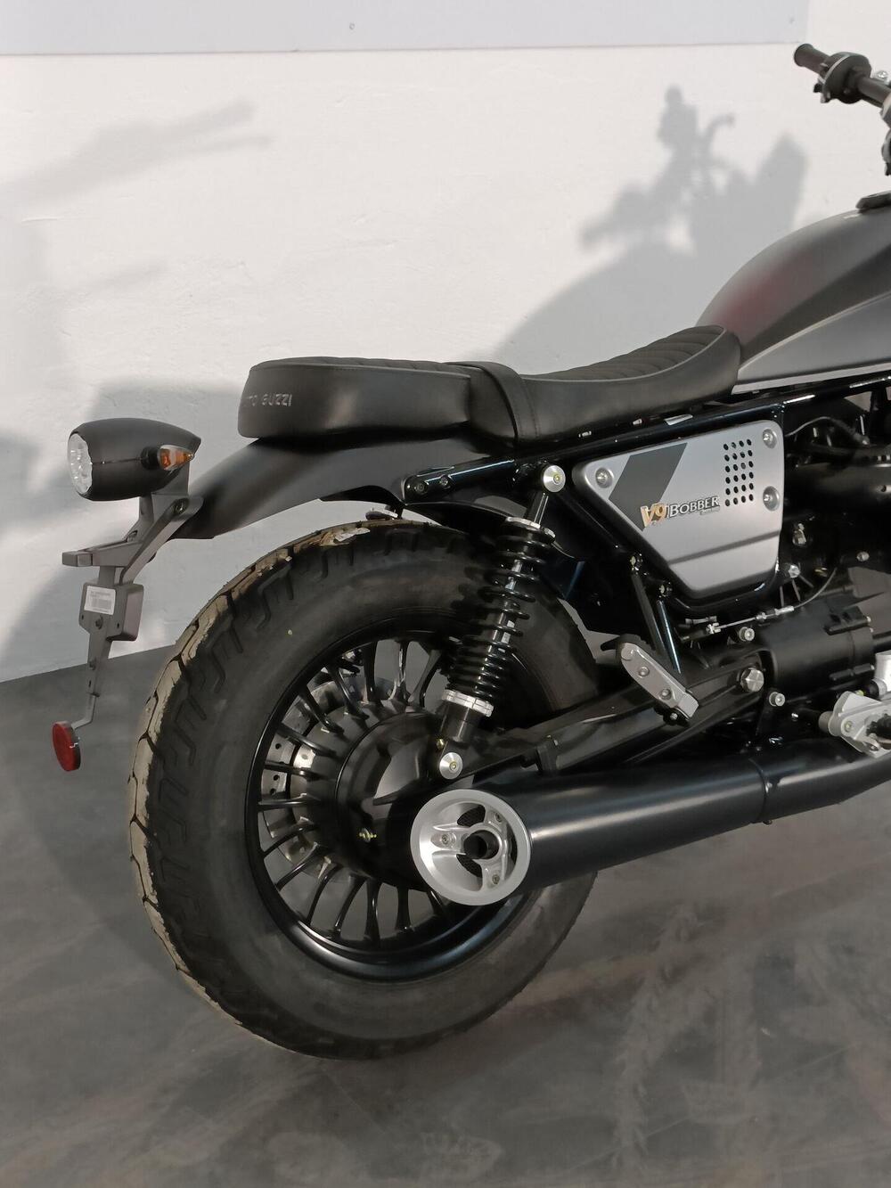 Moto Guzzi V9 Bobber Special Edition (2023 - 25) (10)