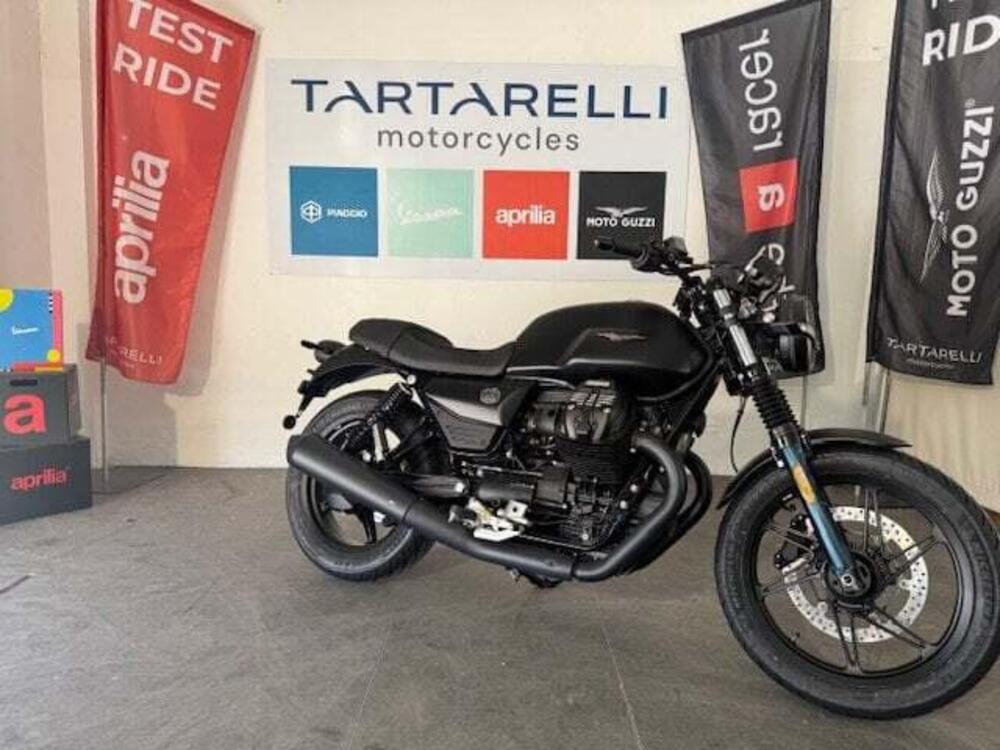 Moto Guzzi V7 Stone Ten (2024 - 25) (3)