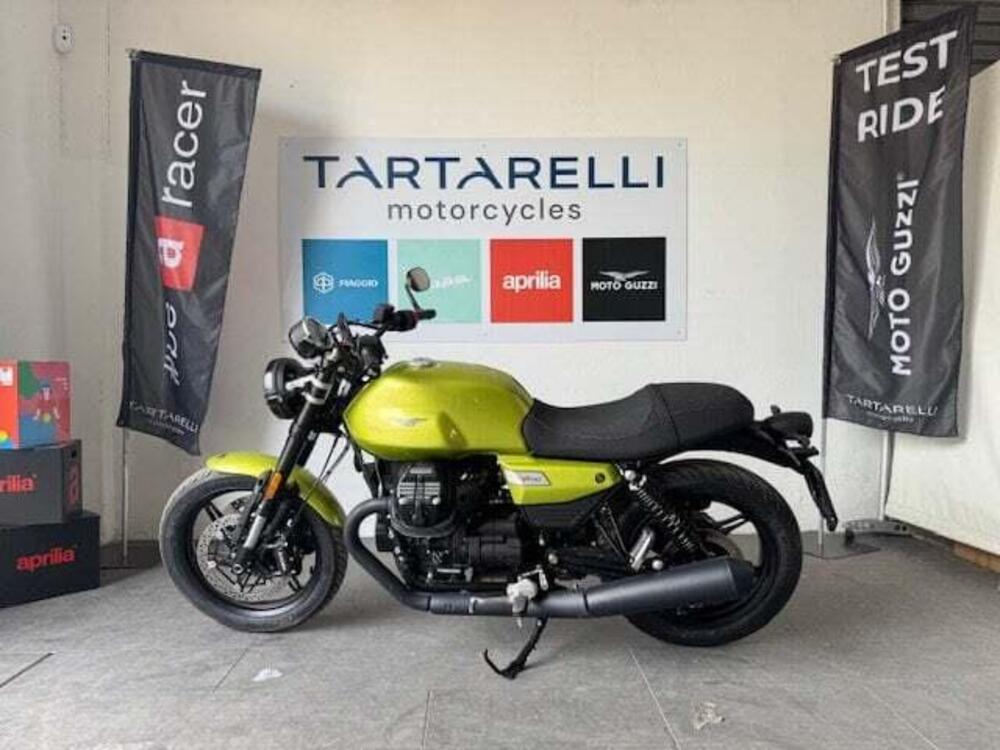 Moto Guzzi V7 Sport (2025 - 26) (2)