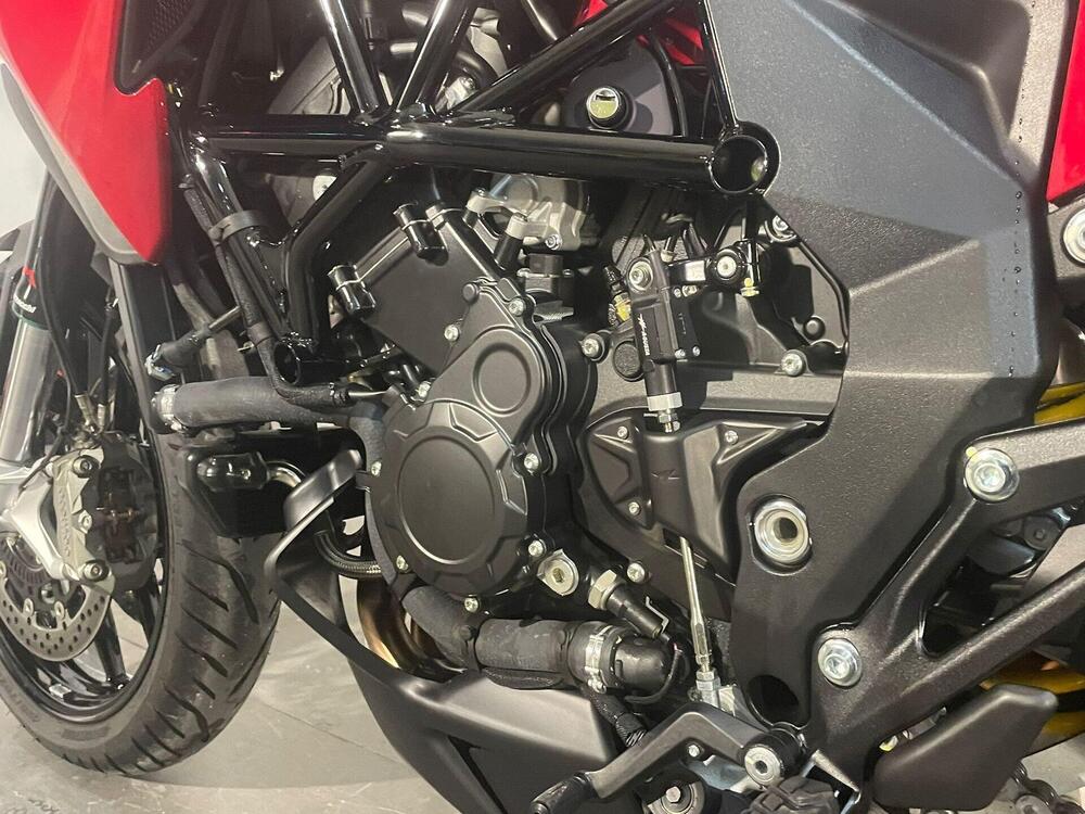 MV Agusta Turismo Veloce 800 R (2023 - 26) (4)