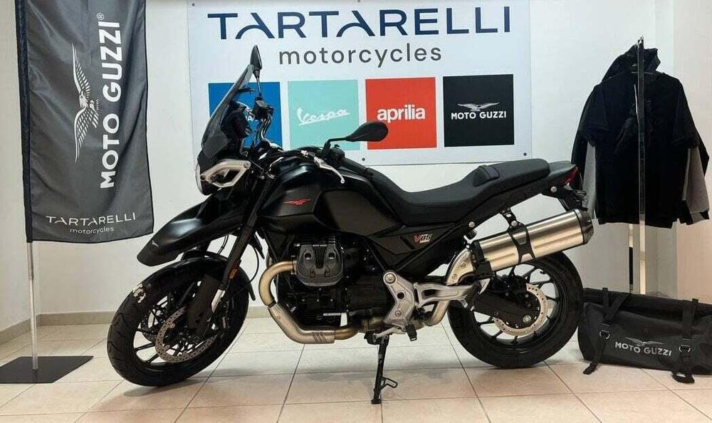 Moto Guzzi V85 Strada (2024 - 26)