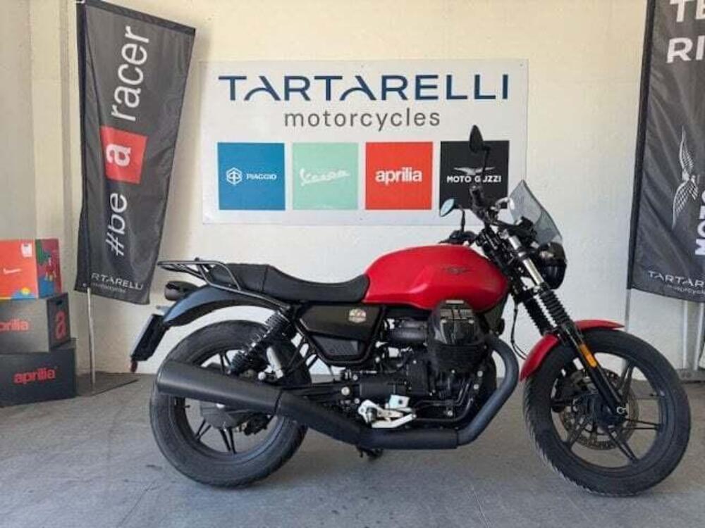Moto Guzzi V7 Stone (2021 - 24) (6)