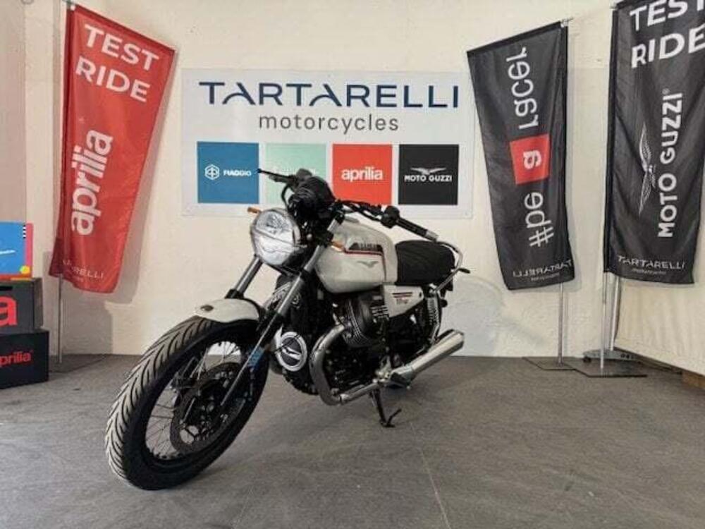 Moto Guzzi V7 Special (2025 - 26) (2)