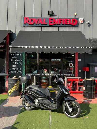 Piaggio Beverly 300 i.e. Police ABS-ASR (2017 - 20) usata