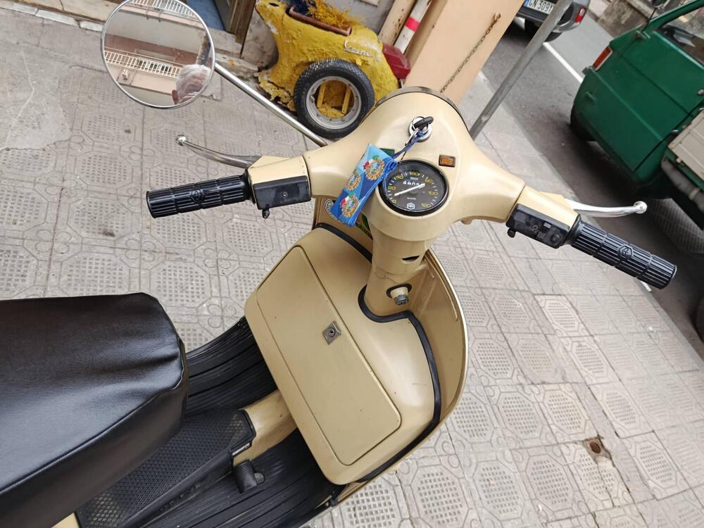 Piaggio Vespa PX150E 1981 (3)