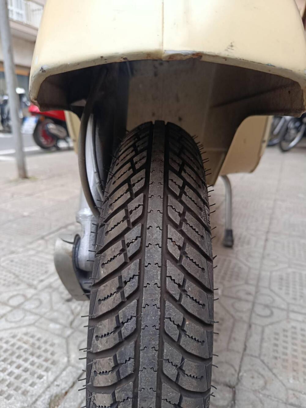 Piaggio Vespa PX150E 1981 (5)