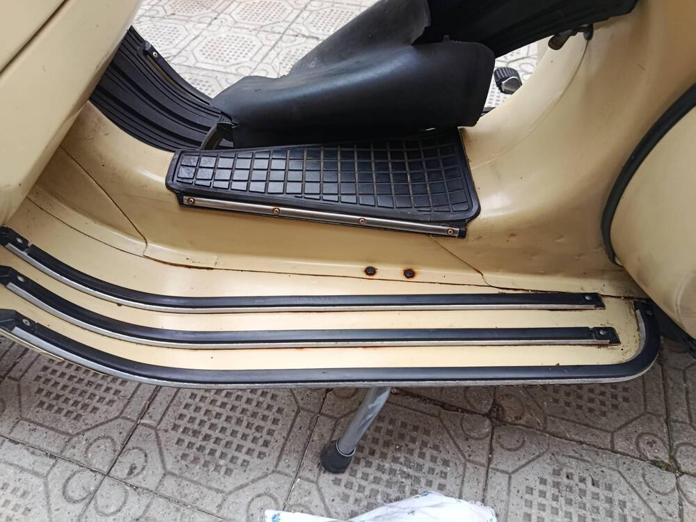 Piaggio Vespa PX150E 1981 (7)