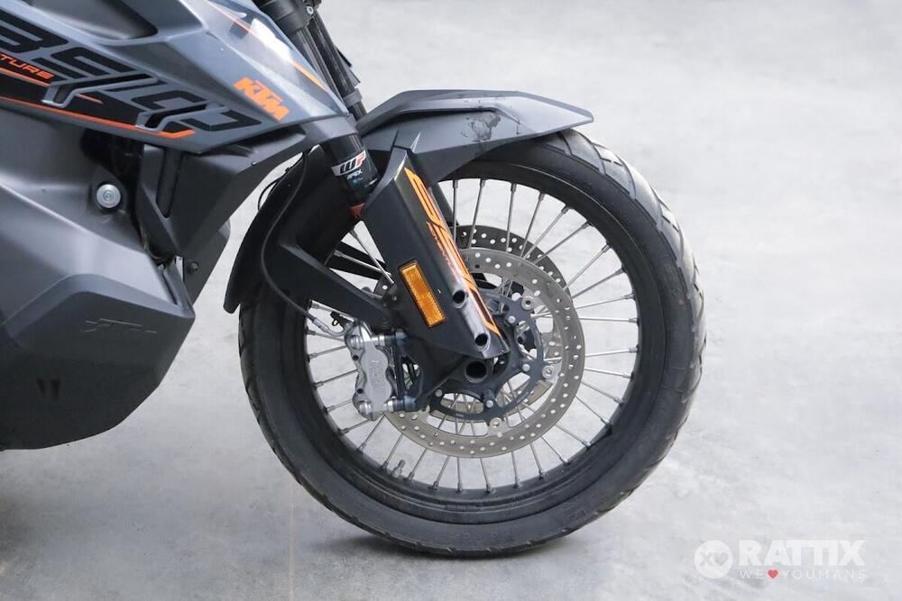 KTM 890 Adventure (2021) (9)