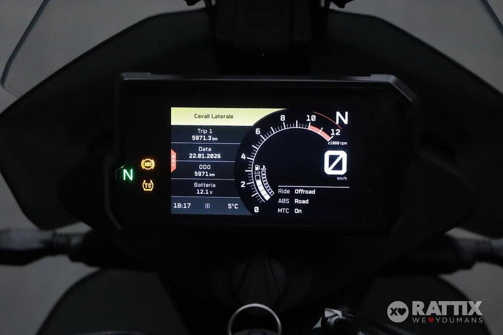 KTM 890 Adventure (2021) (13)