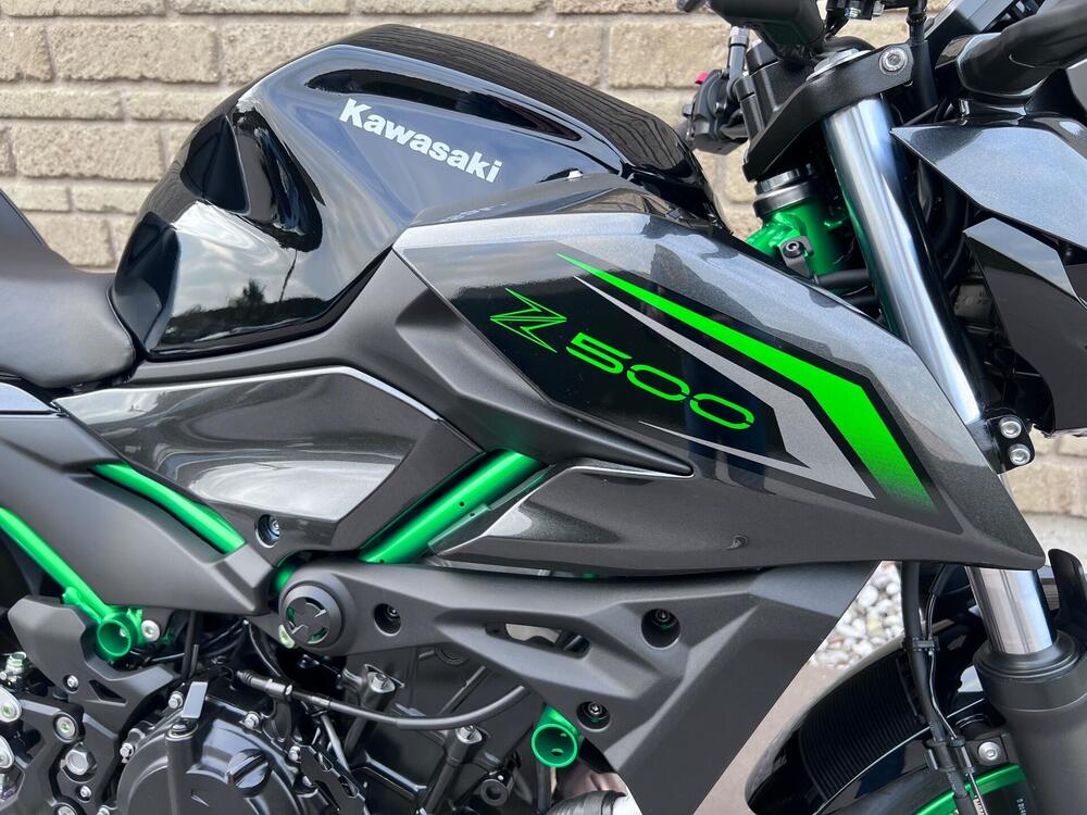 Kawasaki Z 500 SE (2024 - 26) (3)