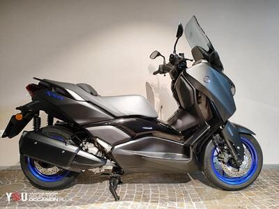 Yamaha X-Max 300 (2021 - 24) usata