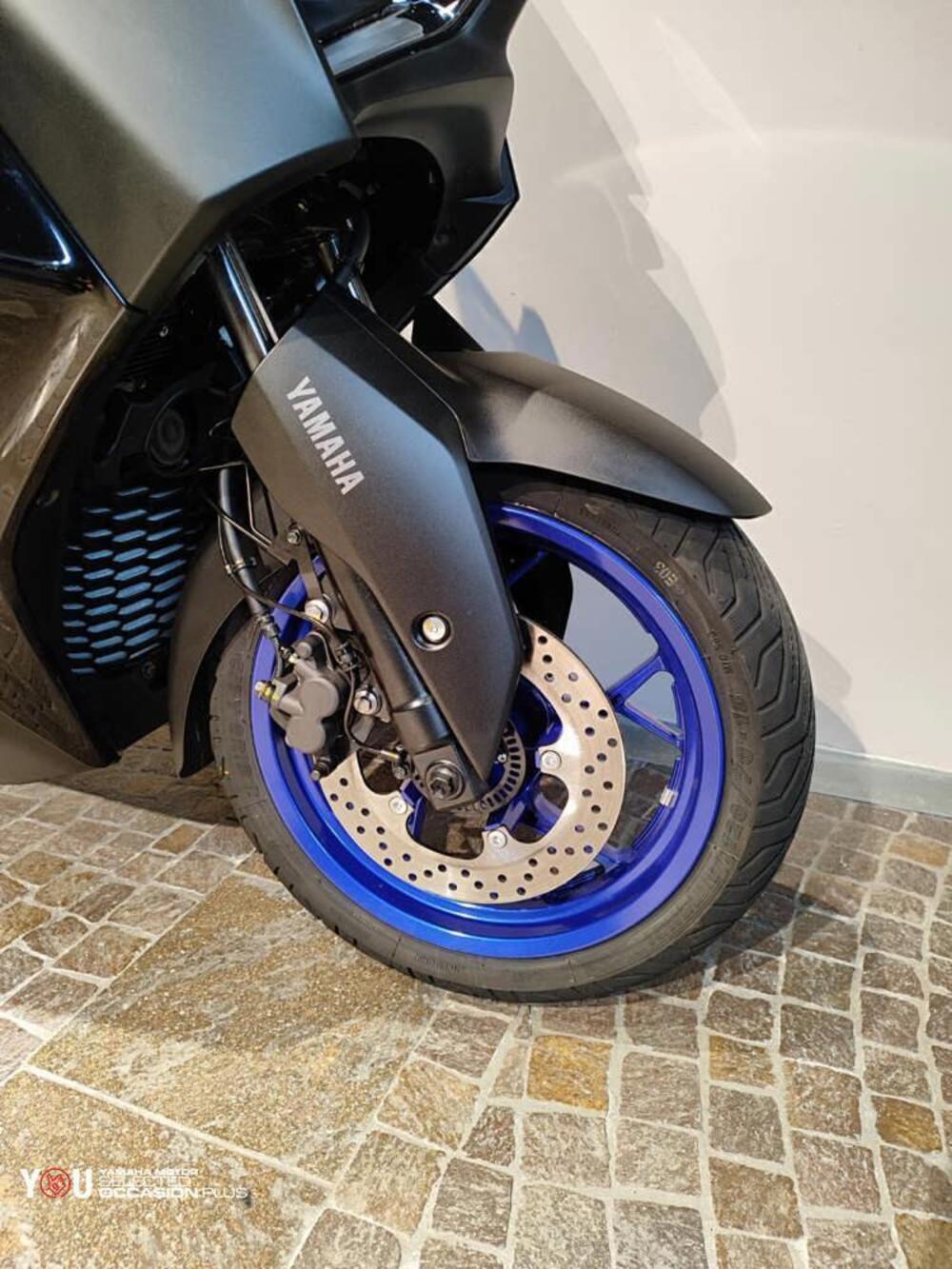 Yamaha X-Max 300 (2021 - 24) (6)