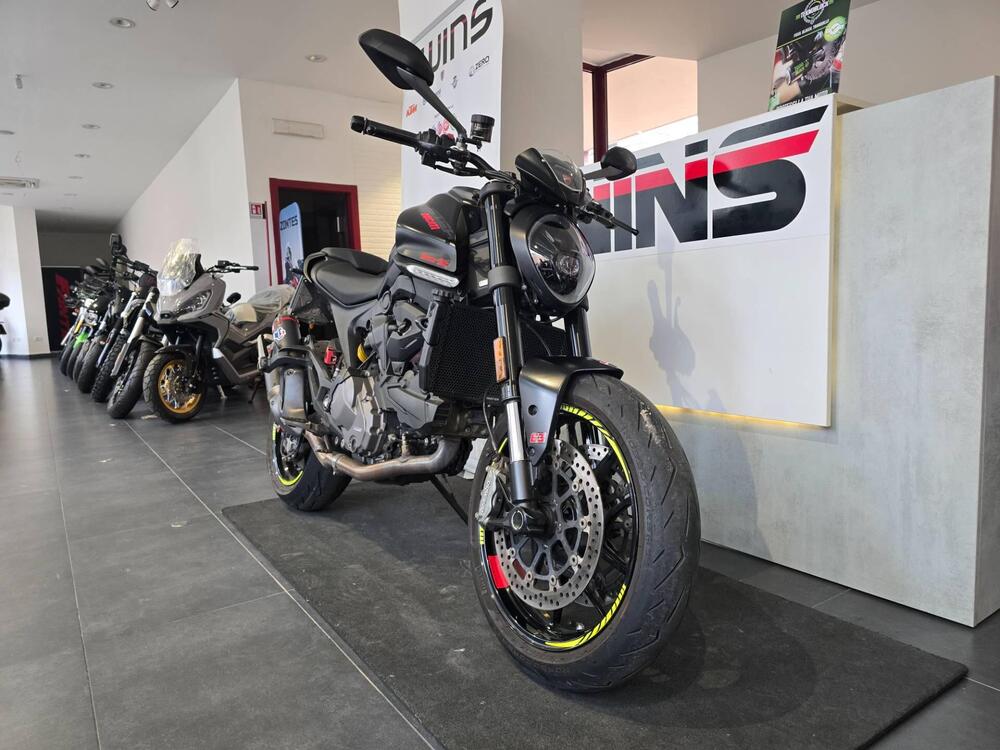 Ducati Monster 937 + (2021 - 25) (2)