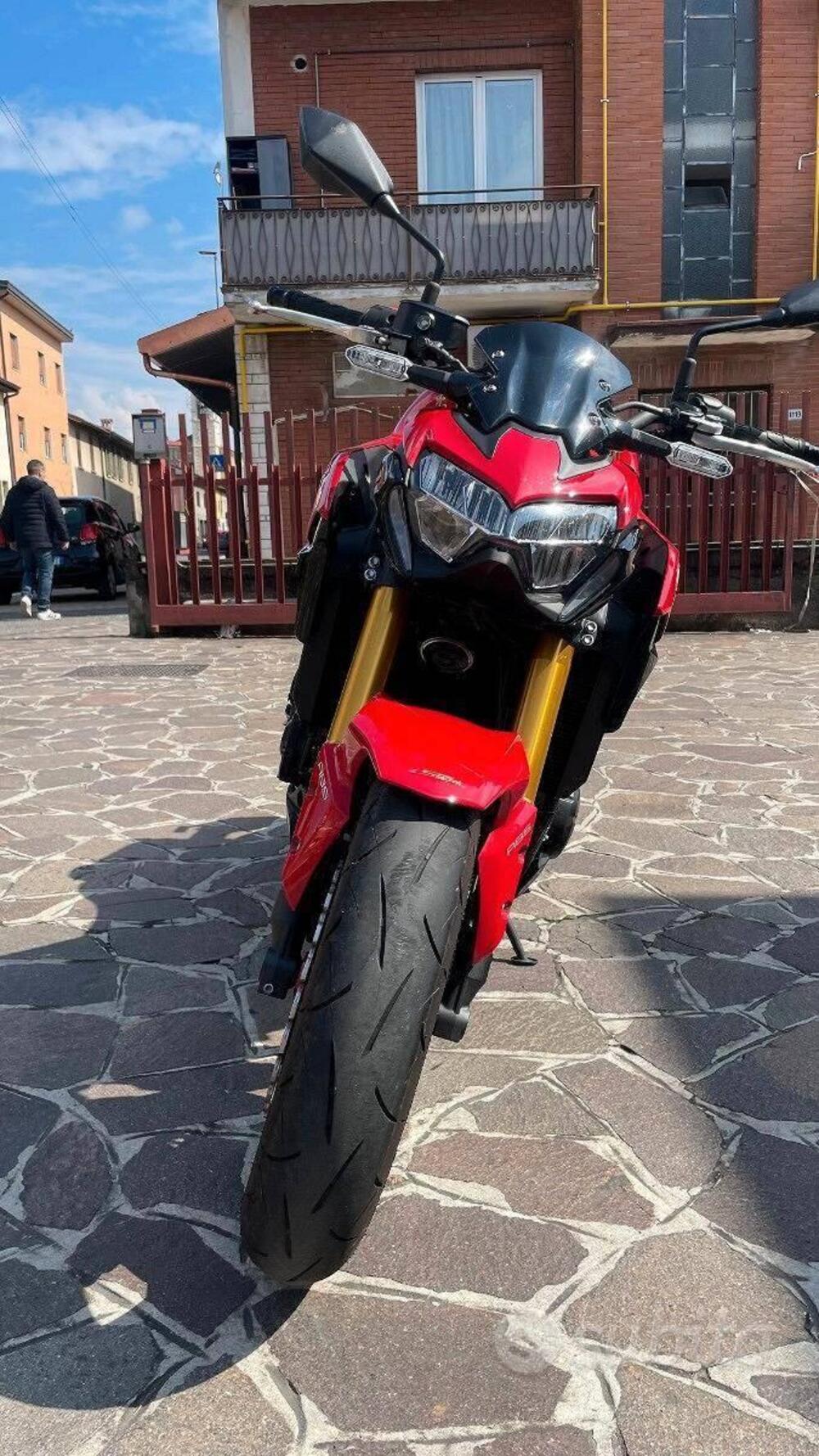 Kawasaki Z 900 50th Anniversary (2022 - 23) (2)