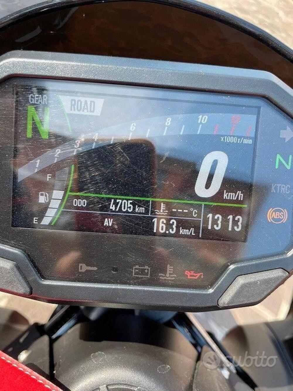 Kawasaki Z 900 50th Anniversary (2022 - 23) (4)