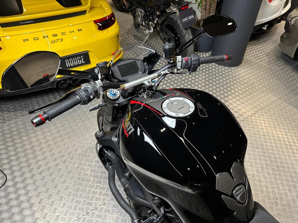 Ducati Monster 1200 R (2016 - 19) (15)