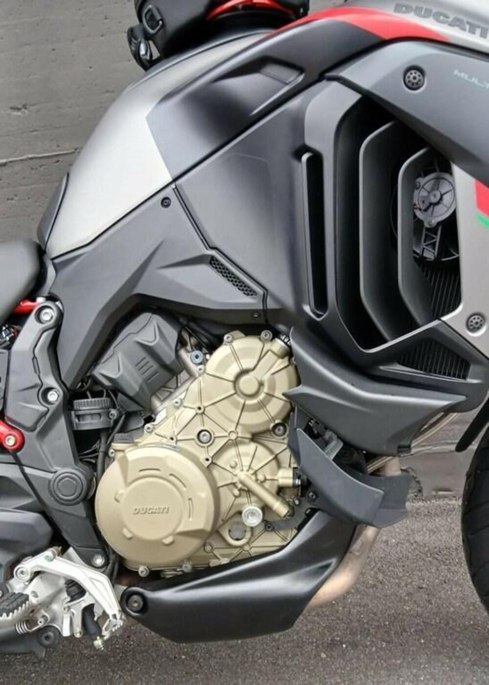 Ducati Multistrada V4 S (2021 - 24) (8)
