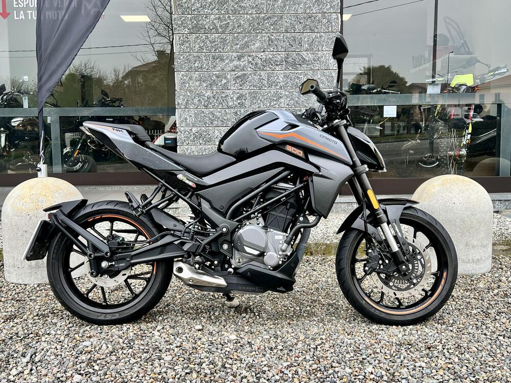 CFMOTO 300NK (2021 - 26)