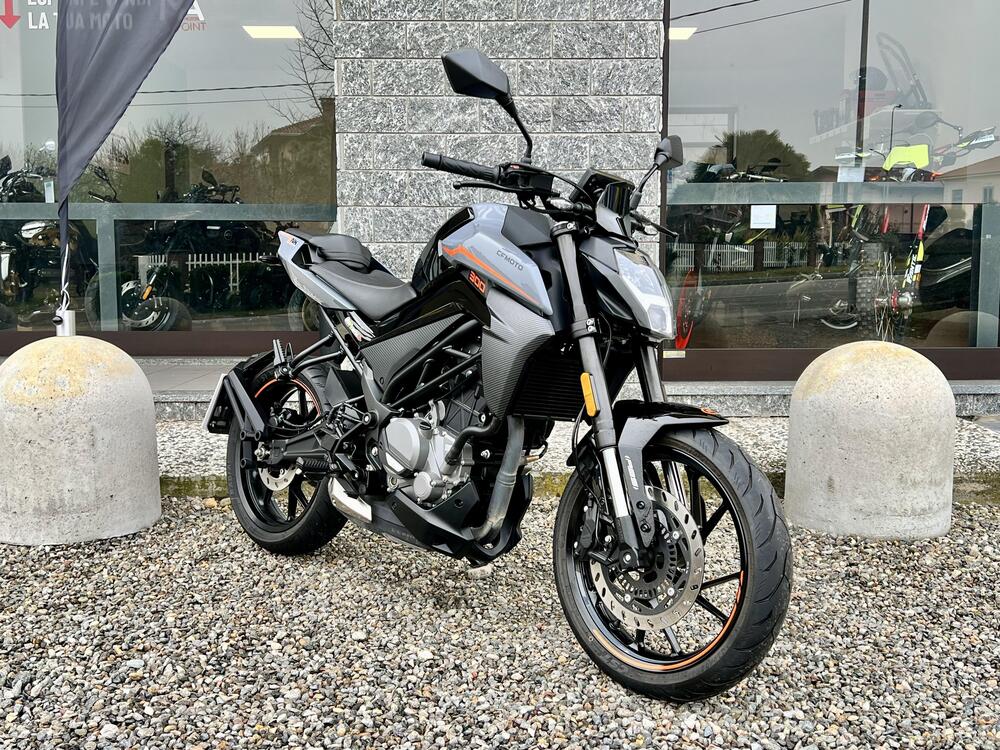 CFMOTO 300NK (2021 - 26) (2)