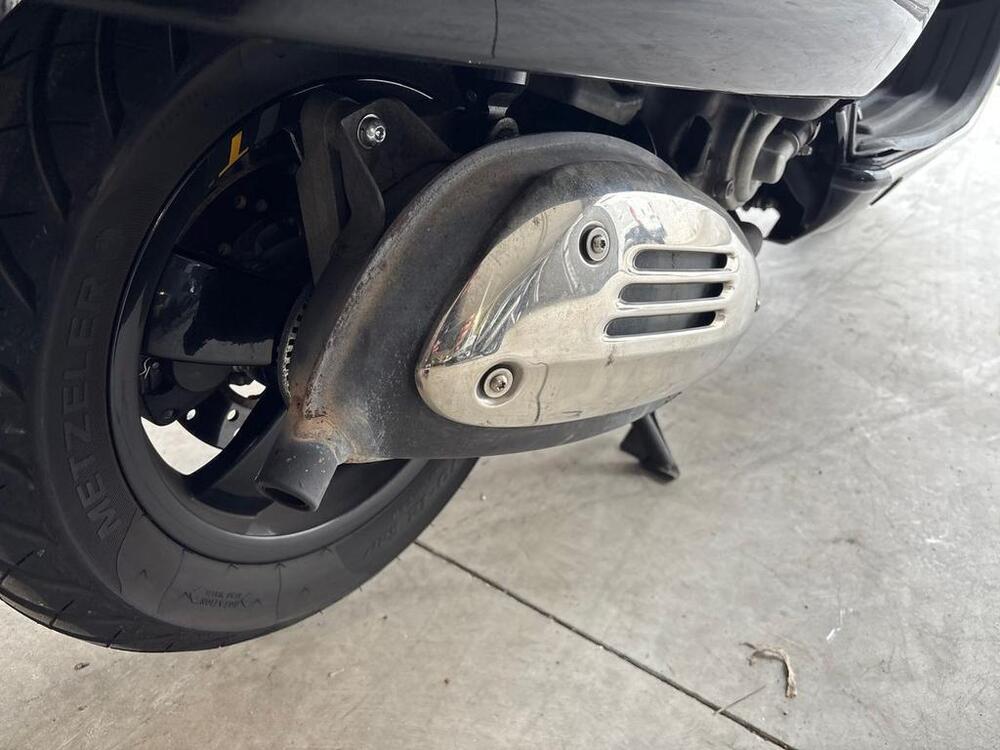 Vespa GTS 300 Super Hpe (2018 - 19) (9)