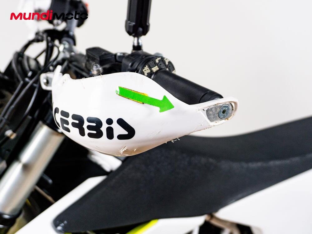 Husqvarna 701 Enduro (2016) (14)