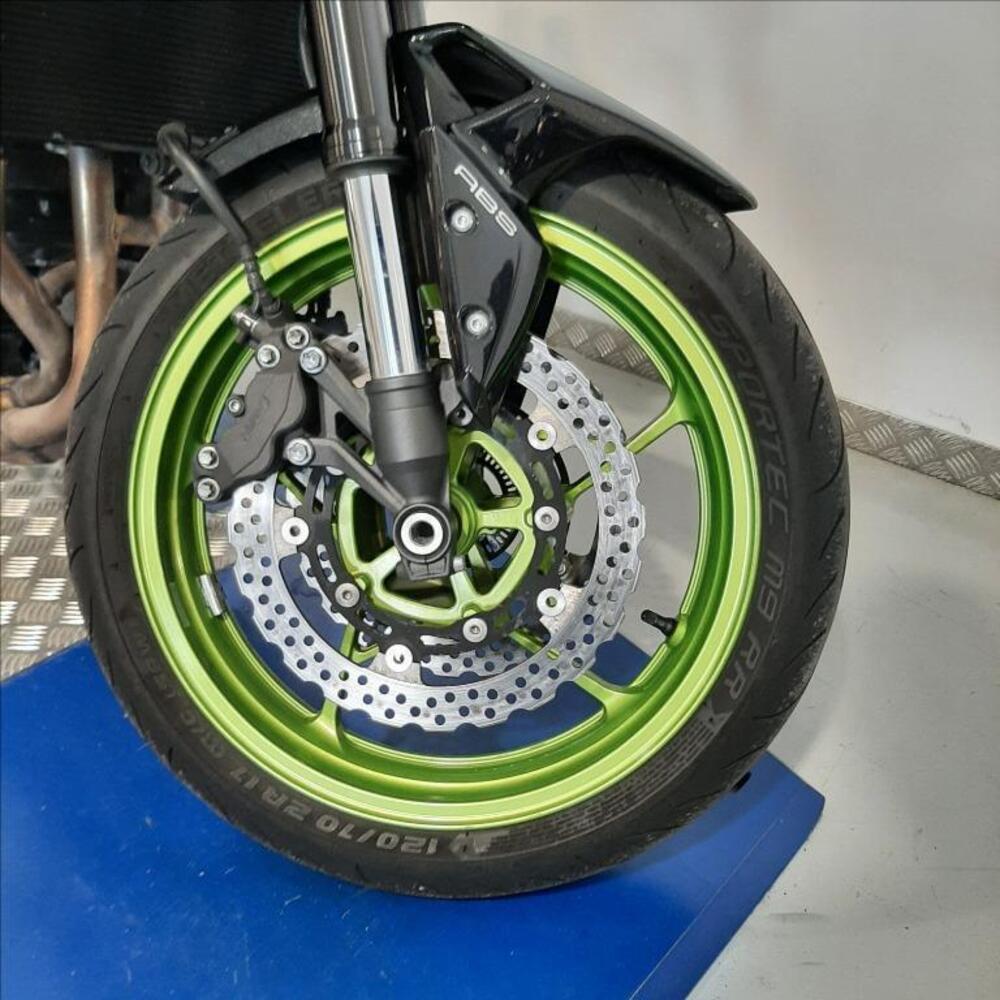 Kawasaki Z 900 Performance (2019) (3)