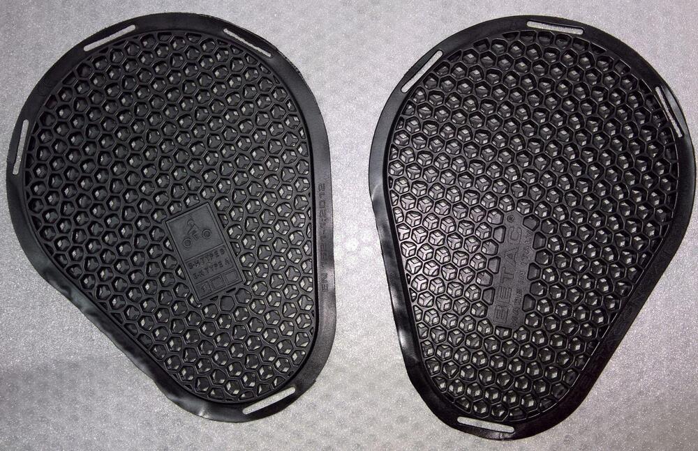 Coppia protezioni fianchi Betac HEPTAGON-AIR S Ner Befast