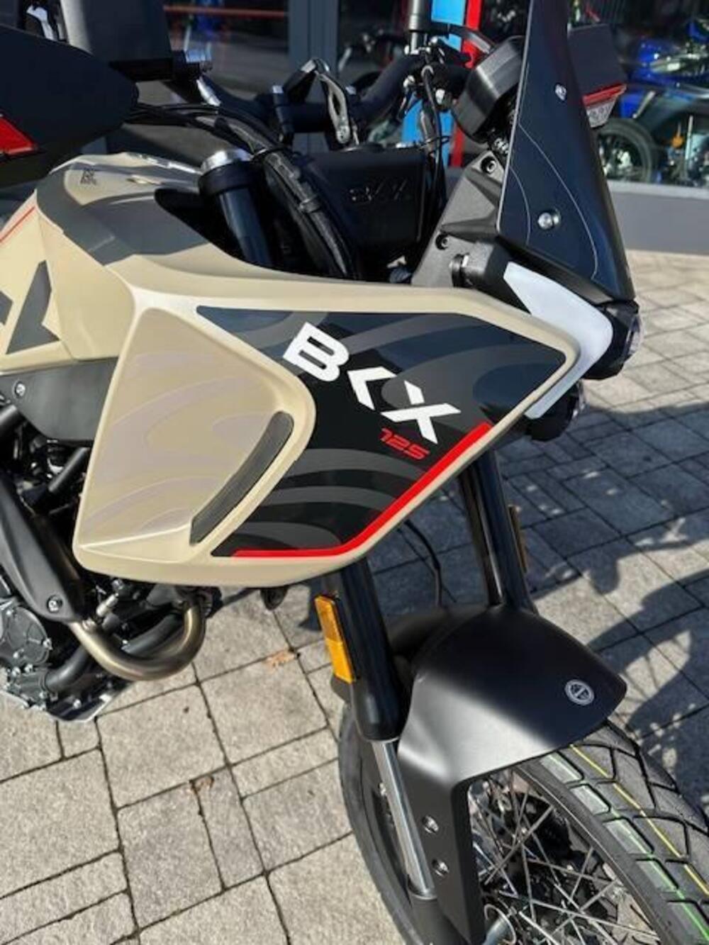Benelli BKX 125 (2026) (4)