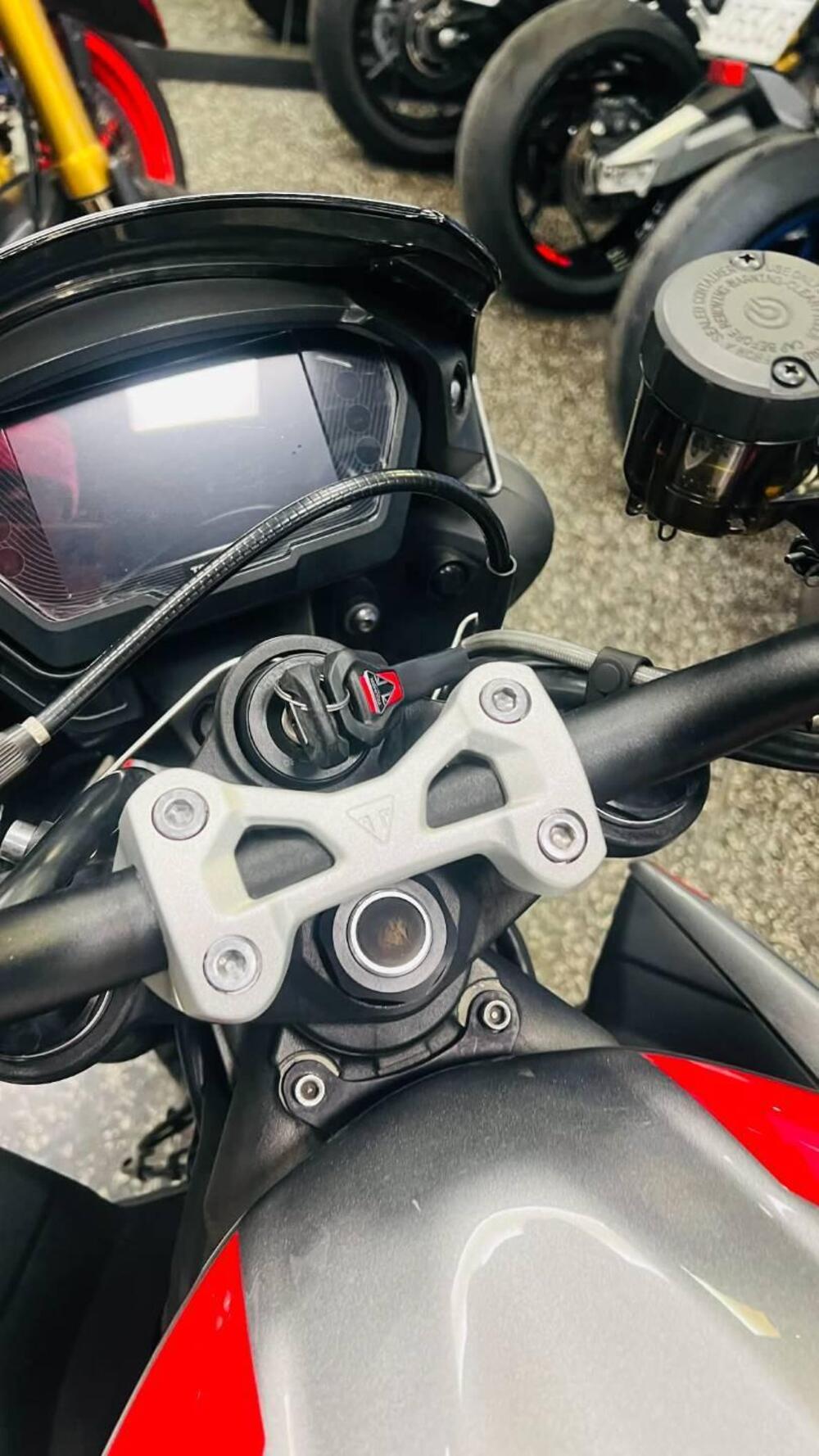 Triumph Street Triple RS (2020 - 22) (7)
