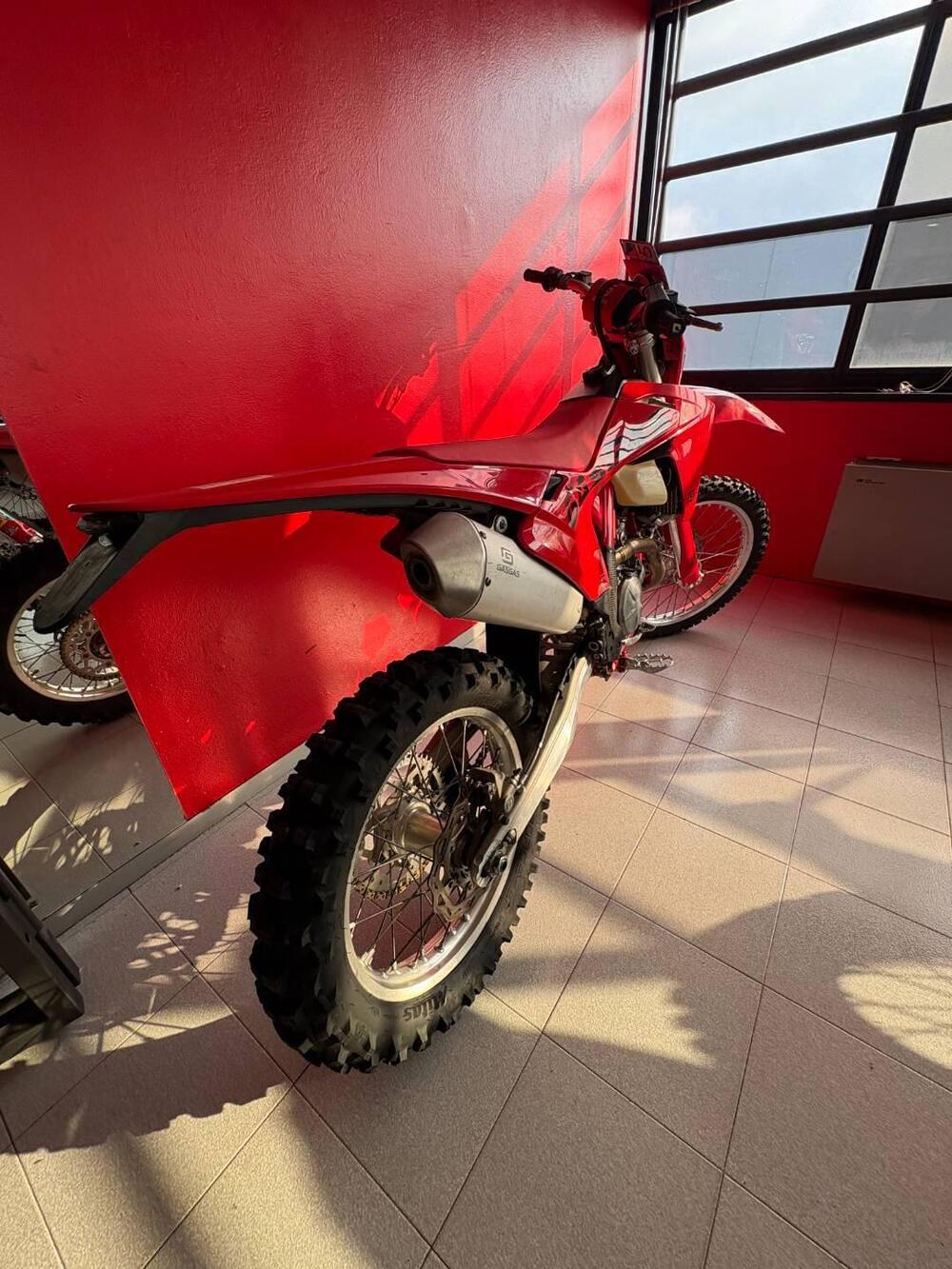 GASGAS EC 450 F (2025) (2)