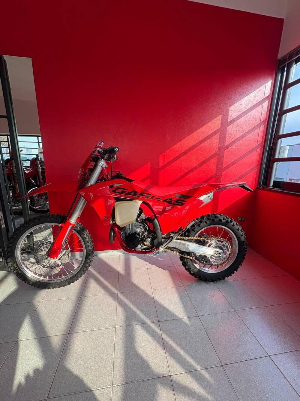 GASGAS EC 450 F (2025) (4)