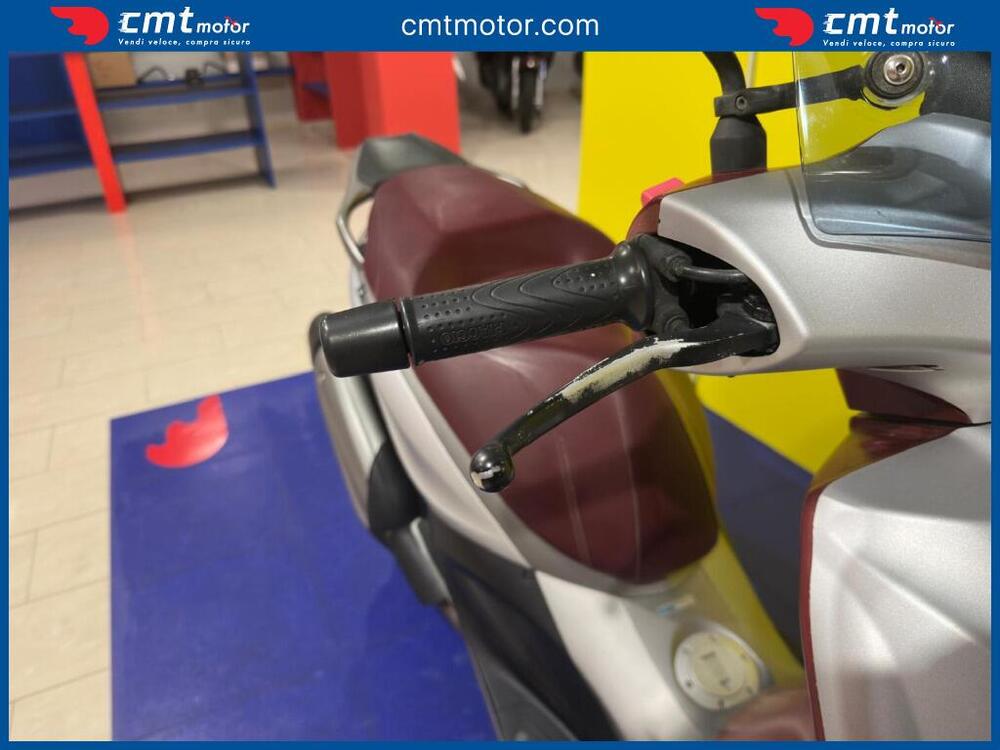 Piaggio Beverly 350 SportTouring ie ABS (2011 - 17) (12)