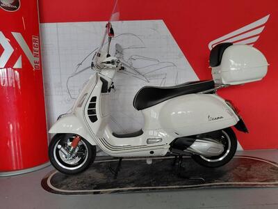 Vespa GTS 300 Super Hpe (2018 - 19) usata