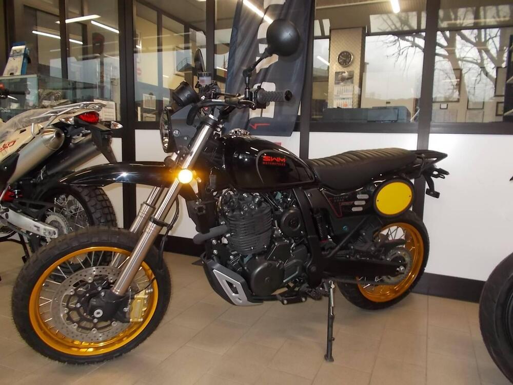 Swm Silver Vase 650 (2025 - 26)