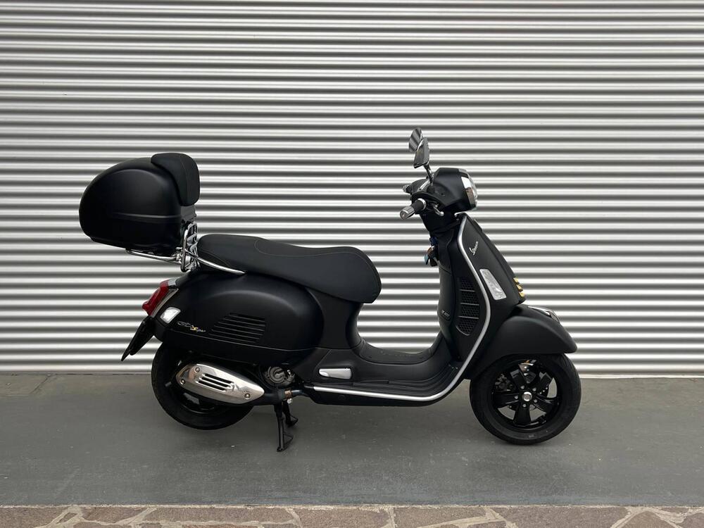 Vespa GTS 300 Supertech Hpe (2021 - 22) (2)