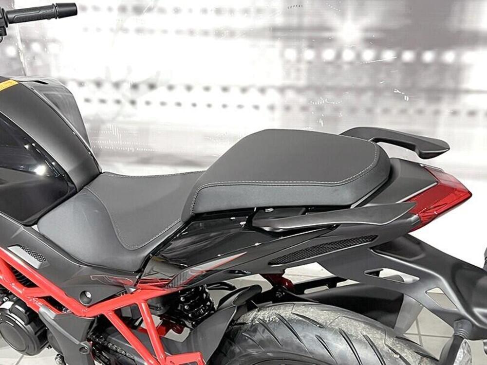 Benelli BN 125 (2026) (4)