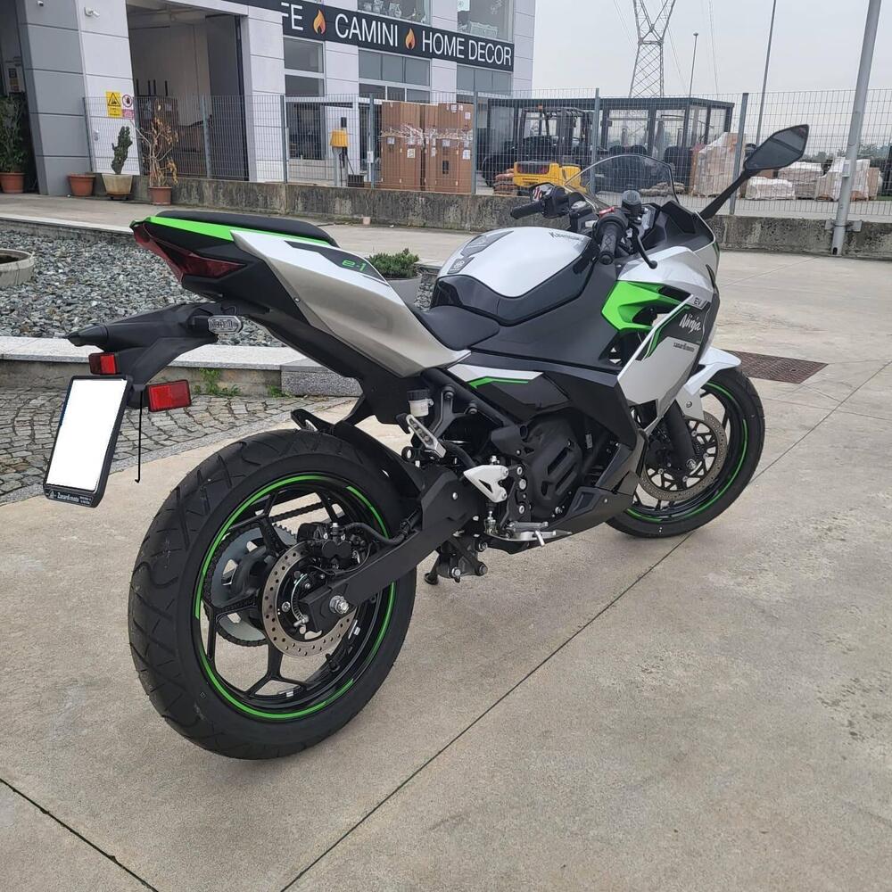 Kawasaki Ninja e-1 (2024 - 25) (6)
