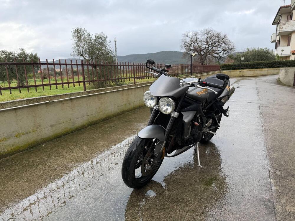 Triumph Street Triple R (2009 - 12) (2)
