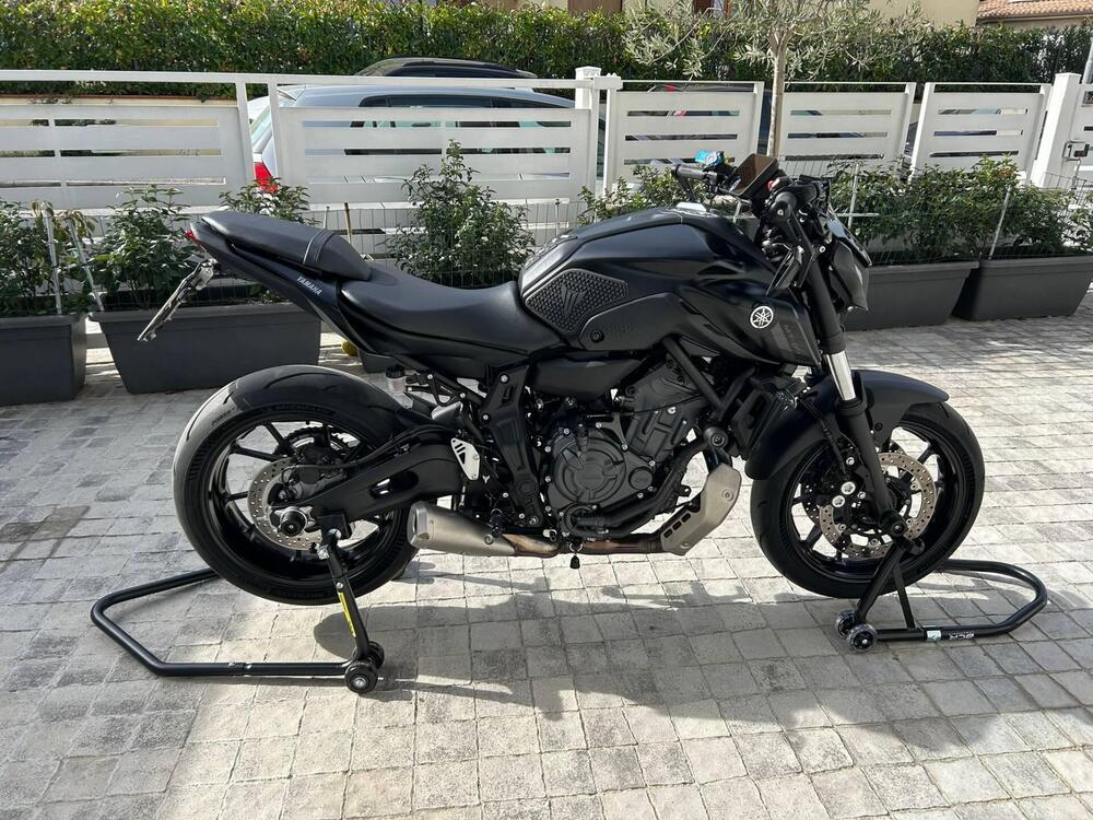 Yamaha MT-07 (2021 - 24) (2)