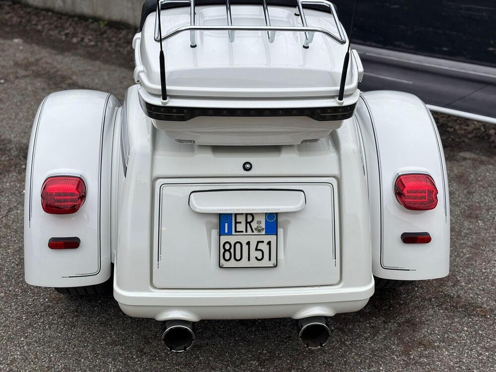 Harley-Davidson 117 CVO Tri Glide Ultra (2020) - FLHTCUTGSE_AF (13)