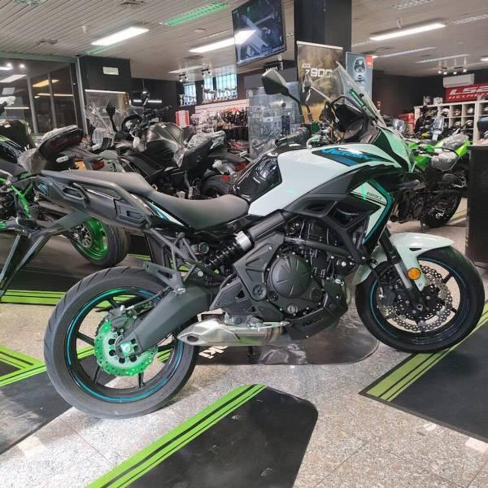 Kawasaki Versys 650 (2025 - 26) (2)