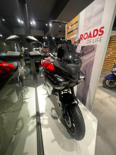 Yamaha Tracer 9 Y-AMT (2025 - 26) nuova