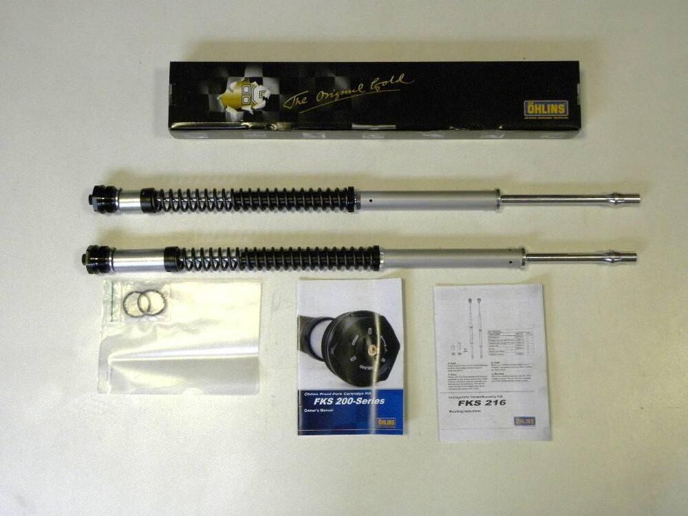 Coppia molle forcella e cartucce Ohlins per Triump Öhlins