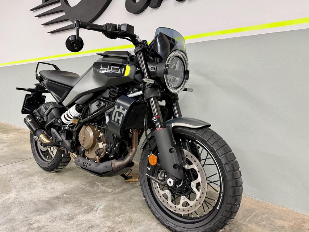 Husqvarna Svartpilen 401 (2024 - 26) (4)