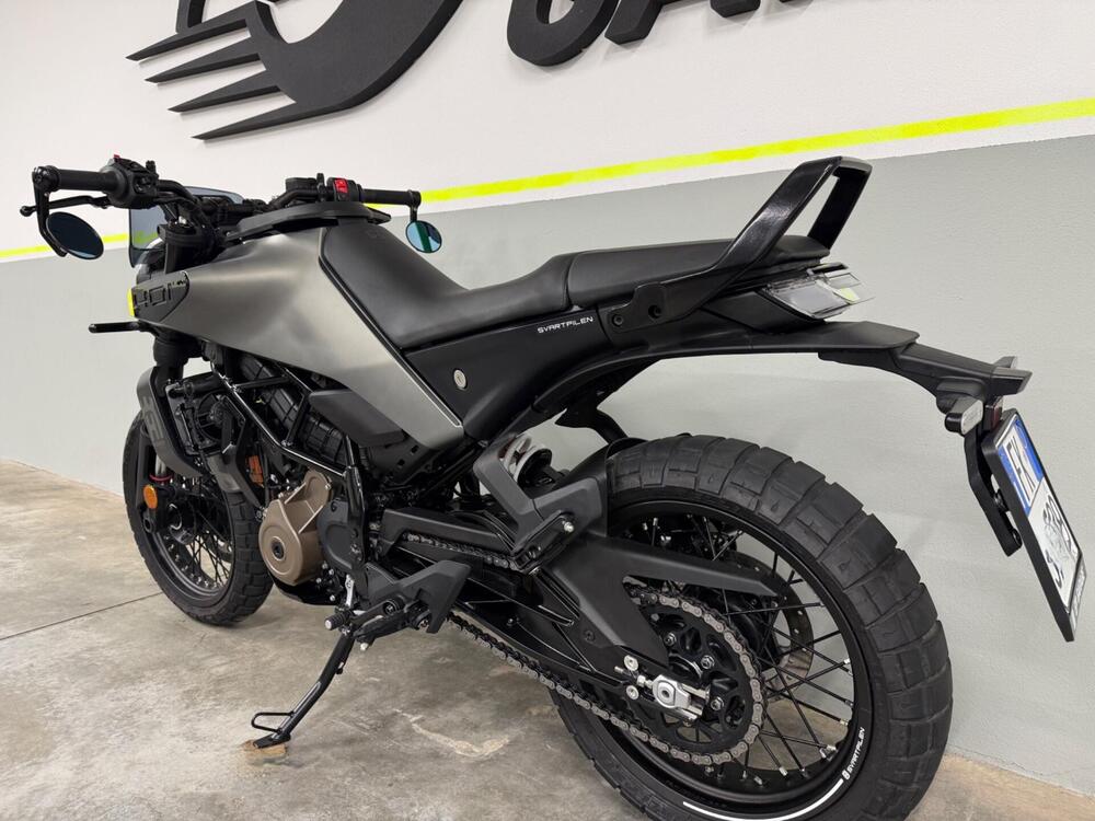 Husqvarna Svartpilen 401 (2024 - 26) (11)