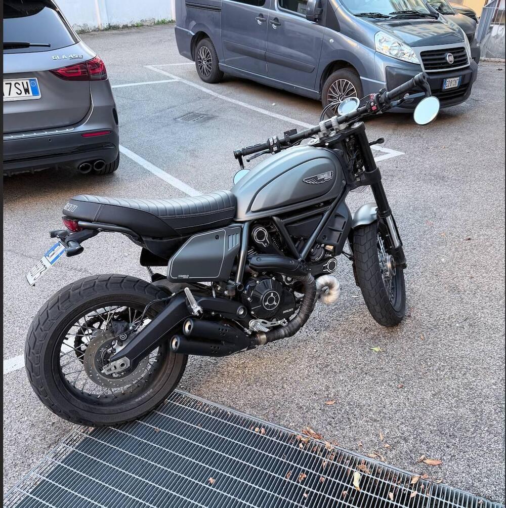 Ducati Scrambler 800 Night Shift (2021 - 22) (2)