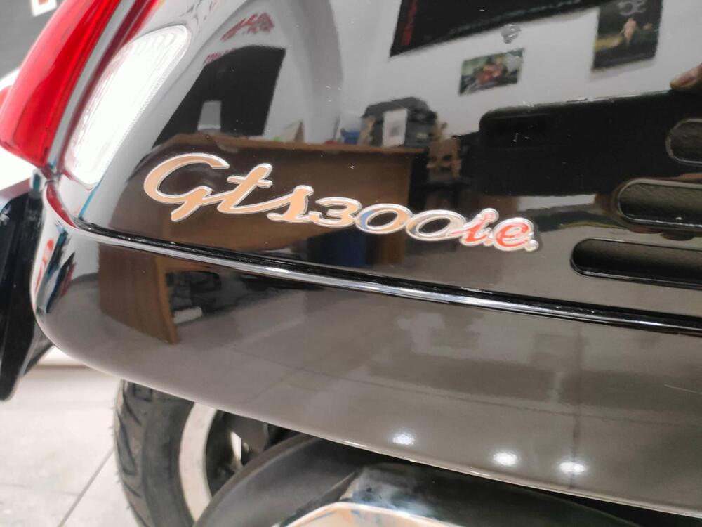 Vespa GTS 300 Super (2008 - 16) (4)
