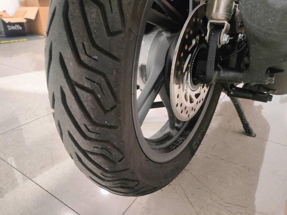 Honda SH 150i Sport (2024 - 25) (6)